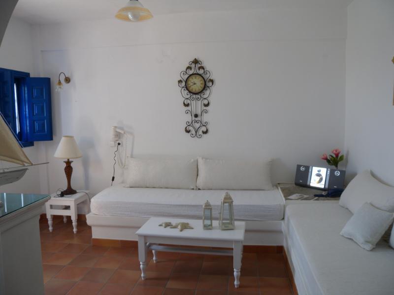 Folegandros Apartments Exterior photo